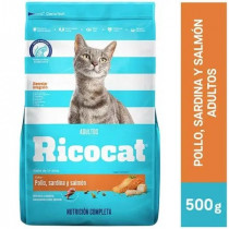 RICOCAT Adultos Sabor Pollo, Sardina y Salmón Bolsa 500g